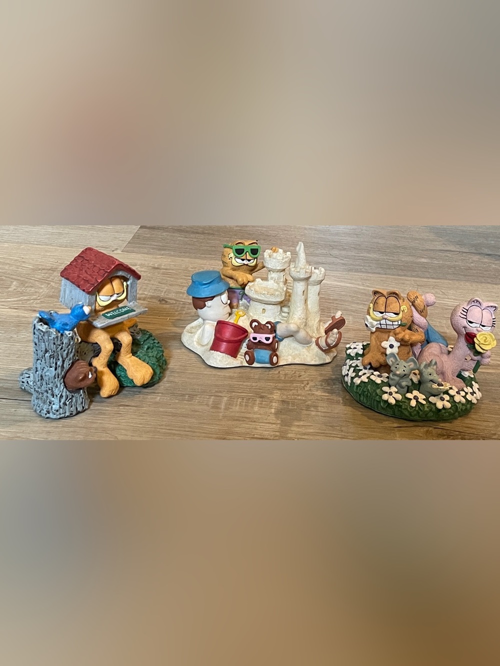 VTG. Danbury Mint Garfield open house, crwnng achievemnt, love in bloom